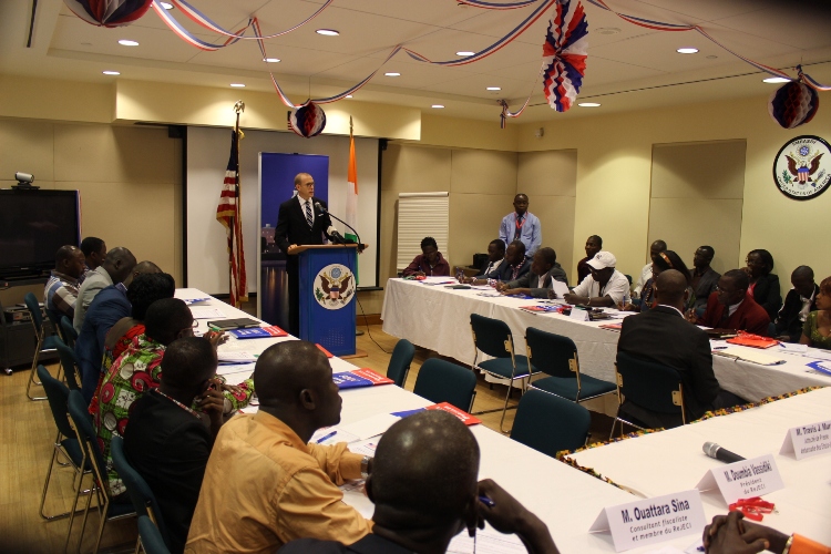 Article : Côte d&rsquo;Ivoire : des responsables de radios à l&rsquo;école américaine