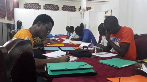 Article : Les mondoblogueurs ivoiriens forment au blogue parlementaire