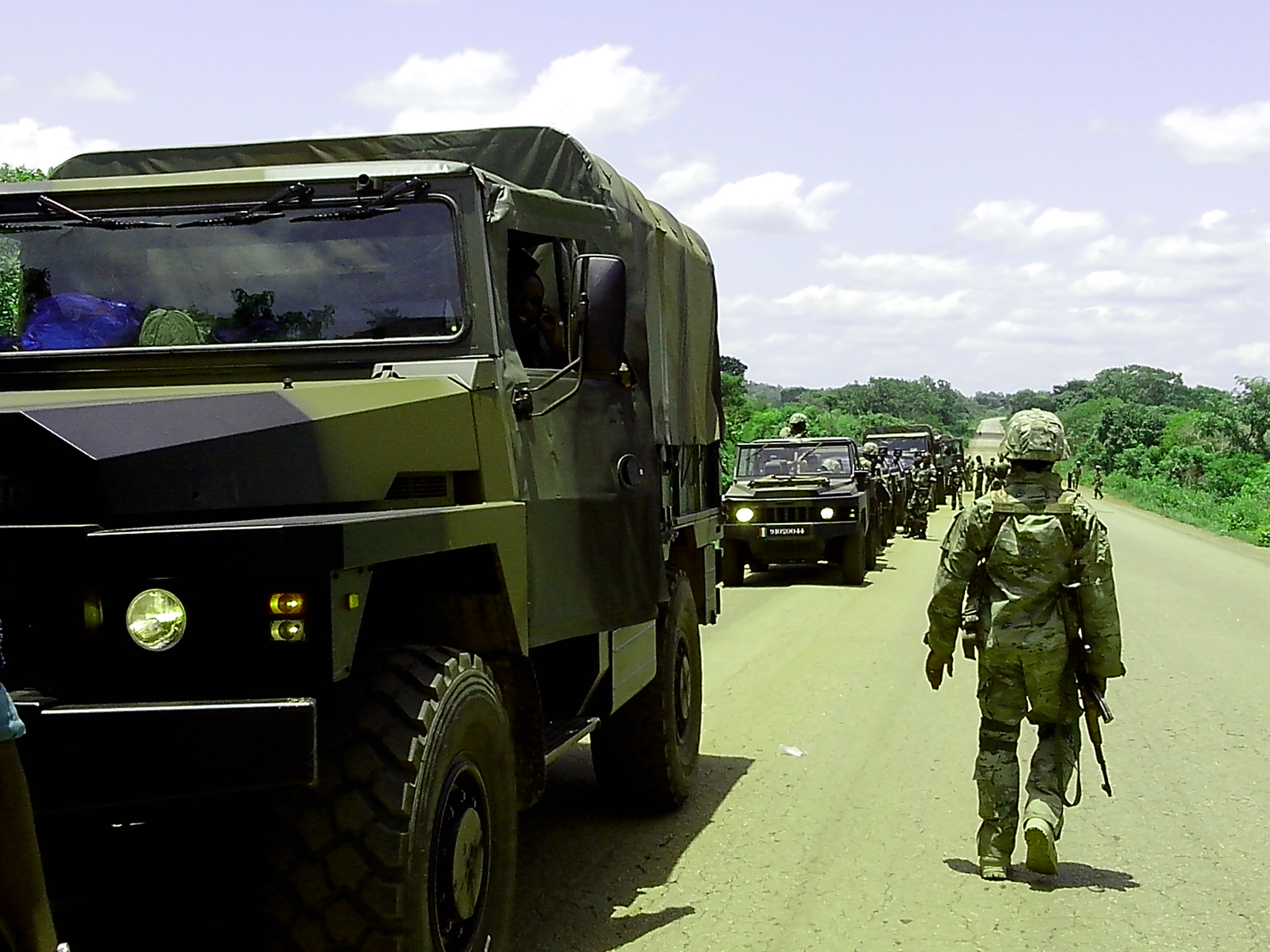 camion militaire télécommandé