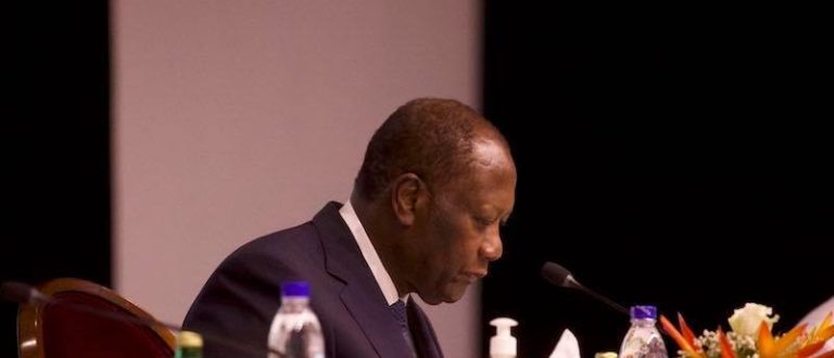 Article : Alassane Ouattara, partira ou partira pas ?